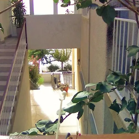 Apartment Malina Tucepi