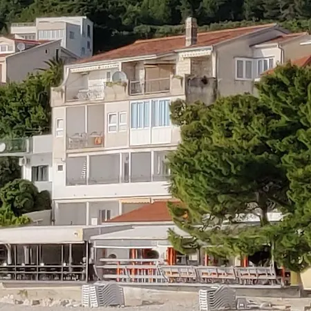 Malina Apartment *